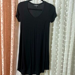 💫 FREE w/ BUNDLE! 💫 Lulus T-shirt dress